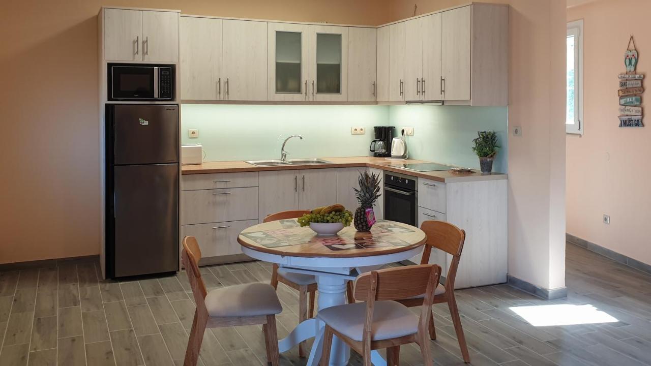 Helen Apartments & Studios Agios Stefanos Avliotes  Exteriér fotografie