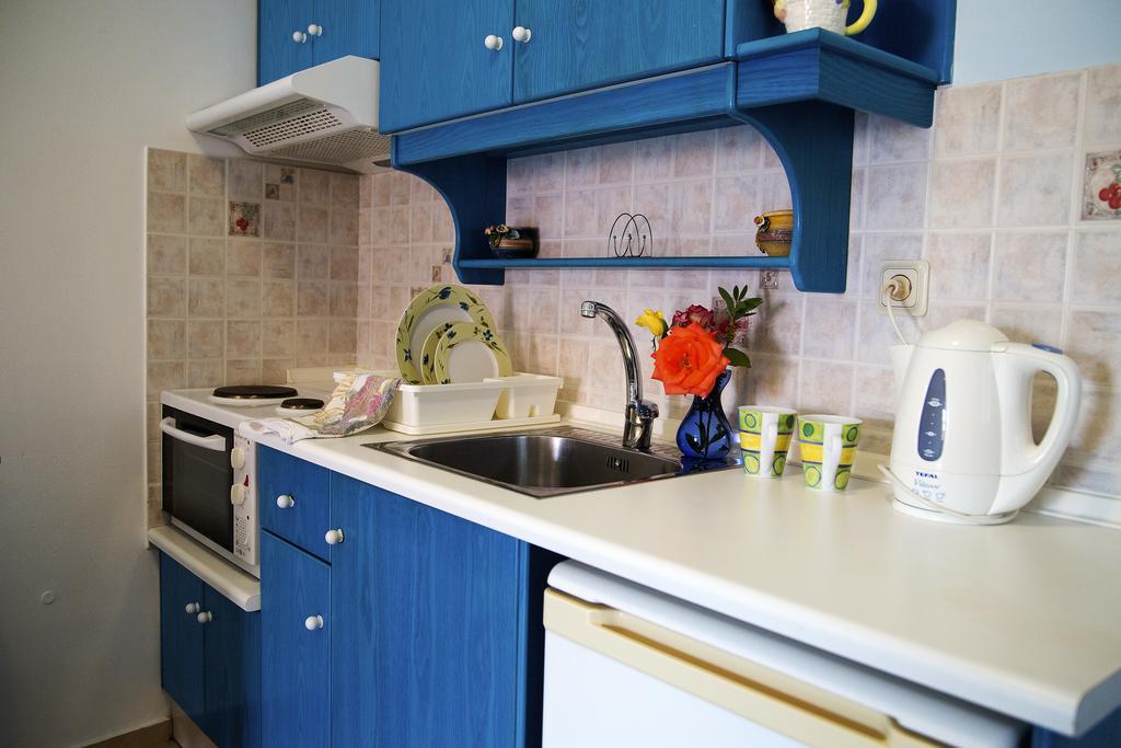 Helen Apartments & Studios Agios Stefanos Avliotes  Exteriér fotografie